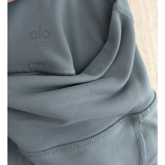 Alo Yoga Leggings Womens XS Runway Blue Grey Side Mesh Full Length Gym Workout - Picture 15 of 16